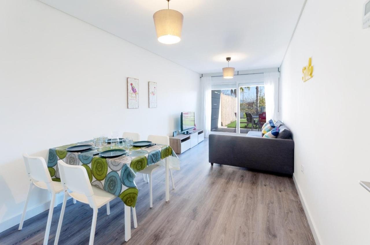 Happy Apartment Олива Екстериор снимка