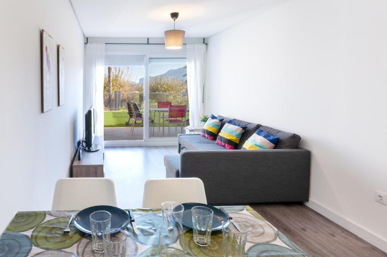 Happy Apartment Олива Екстериор снимка